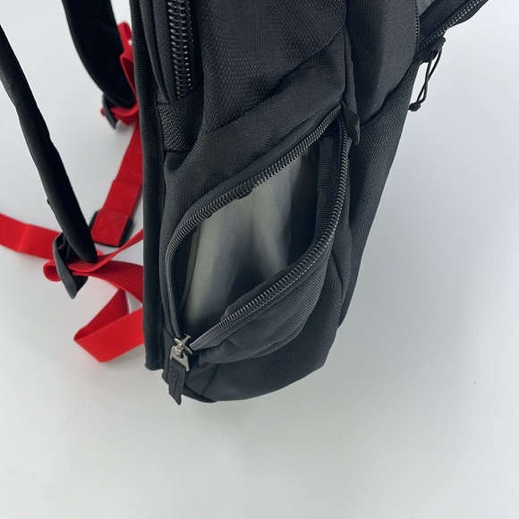 CASELOGIC Laptop Backpack Black with Red straps EUC - Picture 6 of 13